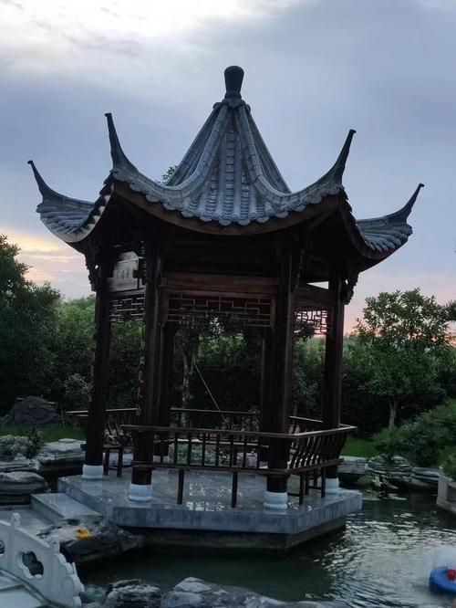 園林工程是一家集設計,生產,加工銷售,施工于一體的古建筑