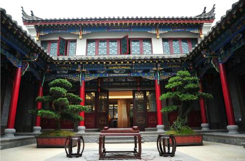 贛州園林古建材料,防腐木涼亭,贛州古建施工,假山石,青磚瓦,贛州四合院古建工程,江西園林古建材料生產廠家