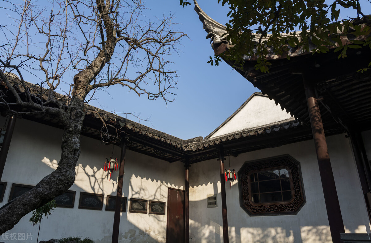 煙花三月下江南.若你喜歡小橋流水,蘇州真的很美,想要養老城市 - 抖音" href="https://www.vcg.com/creative/1152467813